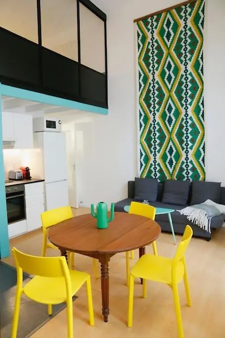 Monnaie,Vieux-Lille, Unique, Neo-Vintage Apartment